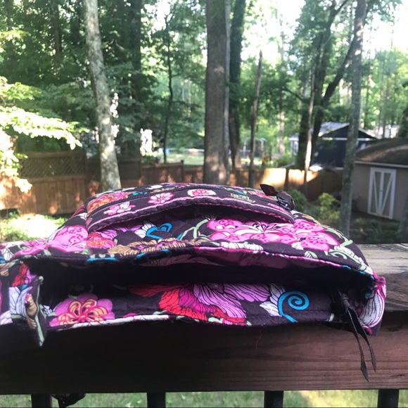 Vera Bradley Mod Floral PINK Crossbosy Hipster EUC - Picture 6 of 11